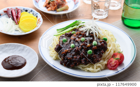 韓国料理 ジャージャー麺 ( チャジャン麺 ) 韓国料理 ジャージャー麺 ( チャジャン麺 ) 117649900