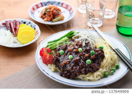 韓国料理 ジャージャー麺 ( チャジャン麺 ) 韓国料理 ジャージャー麺 ( チャジャン麺 ) 117649909