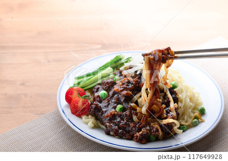 韓国料理 ジャージャー麺 （ チャジャン麺 ） 117649928