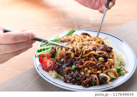 韓国料理 ジャージャー麺 （ チャジャン麺 ） 117649934