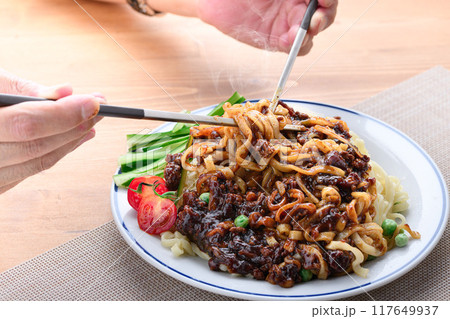 韓国料理 ジャージャー麺 （ チャジャン麺 ） 117649937