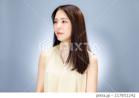 艶髪　女性　ビューティー 117651242