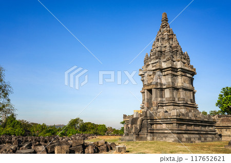 Prambanan Temple is the largest hindu temple compound dedicated to Shiva in yogyakarta, Indonesia. Prambanan Temple is the largest hindu temple compound dedicated to Shiva in yogyakarta, Indonesia. 117652621