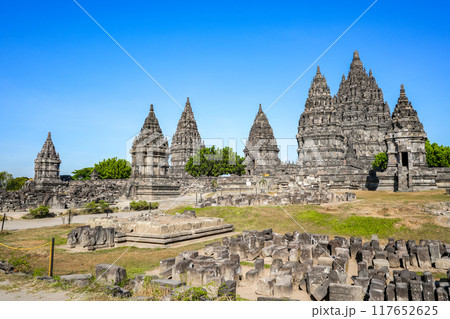 Prambanan Temple is the largest hindu temple compound dedicated to Shiva in yogyakarta, Indonesia. 117652625