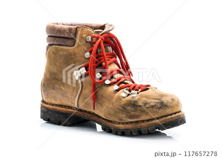 Old leather mountain shoe 117657278