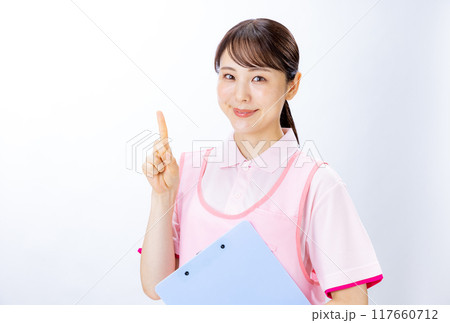 介護　スタッフ　女性 117660712