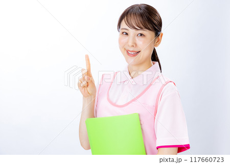 介護　スタッフ　女性 117660723
