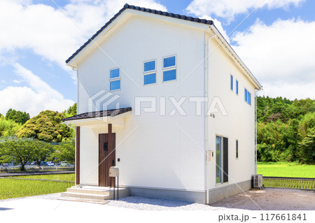 新築住宅外観 白い家 新築住宅外観 白い家 117661841