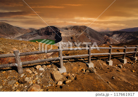 蔵王　蔵王山　お釜 　東北　山形　宮城　宮城蔵王　山形蔵王 　御釜 117661917
