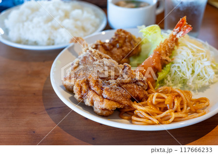 別子荘 洋食店 洋食 からあげ ランチ 別子荘 洋食店 洋食 からあげ ランチ 117666233