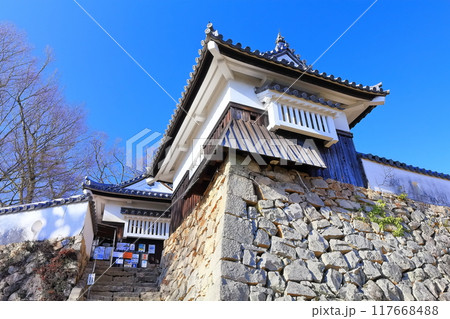 【岡山県】備中松山城（現存天守） 117668488
