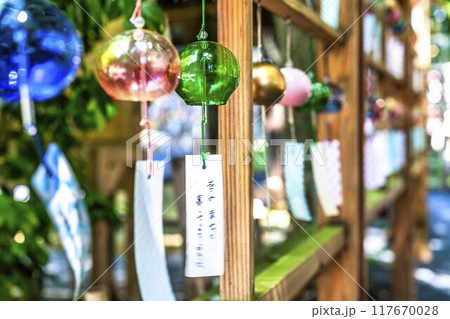 夏の熊野神社(熊野大社) 風鈴の飾り「かなで」 山形県南陽市 夏の熊野神社(熊野大社) 風鈴の飾り「かなで」 山形県南陽市 117670028