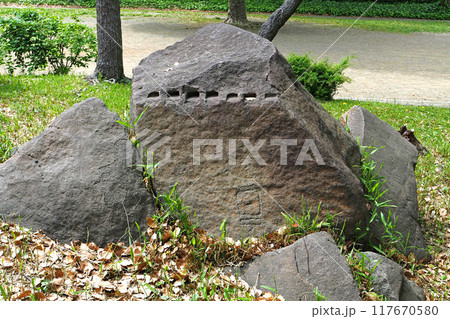 日比谷公園 旧江戸城の石垣石【東京都千代田区】 日比谷公園 旧江戸城の石垣石【東京都千代田区】 117670580
