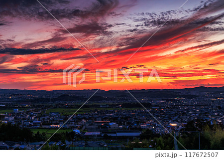 京都府最南端木津川市城山台からの夕景 夕焼けクライマックス 空一面に広がった夕焼け雲#17 京都府最南端木津川市城山台からの夕景 夕焼けクライマックス 空一面に広がった夕焼け雲#17 117672507