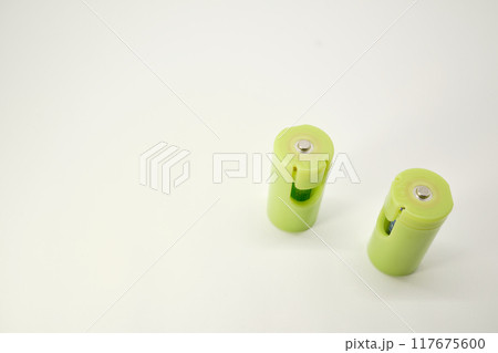 電池のアダプターのイメージ 電池のアダプターのイメージ 117675600