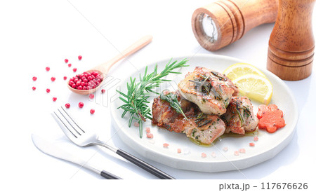 鶏もも肉の香草焼き ( ローズマリー セージ バジル ) 鶏もも肉の香草焼き ( ローズマリー セージ バジル ) 117676626