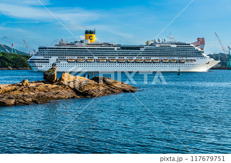 長崎港客船出港　神の島からコスタ・セレーナ【長崎市】 117679751