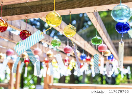 夏の熊野神社(熊野大社) 風鈴の飾り「かなで」 山形県南陽市 夏の熊野神社(熊野大社) 風鈴の飾り「かなで」 山形県南陽市 117679796