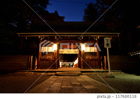 多田神社　隋神門と萬鐙 117680118