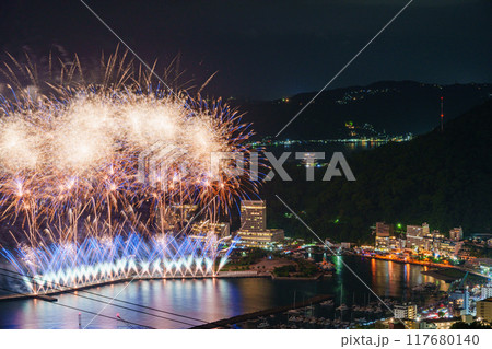 【静岡県】熱海100万ドルの夜景と海上花火大会 117680140
