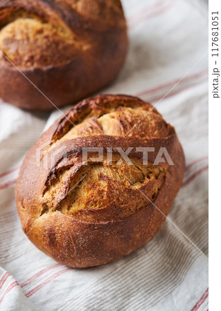 ライ麦パン 117681051