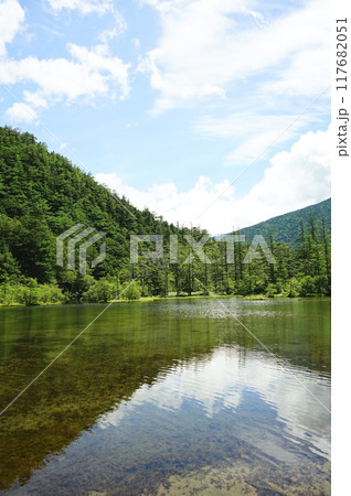 上高地　明神池 117682051