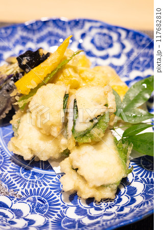 美味しい鱧ととうもろこしと茄子の天ぷら 117682810