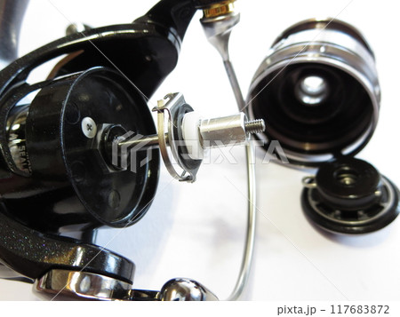 ルアーフィッシングで使うスピニングリールを分解メンテナンス ルアーフィッシングで使うスピニングリールを分解メンテナンス 117683872