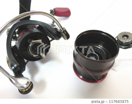 ルアーフィッシングで使うスピニングリールを分解メンテナンス ルアーフィッシングで使うスピニングリールを分解メンテナンス 117683875