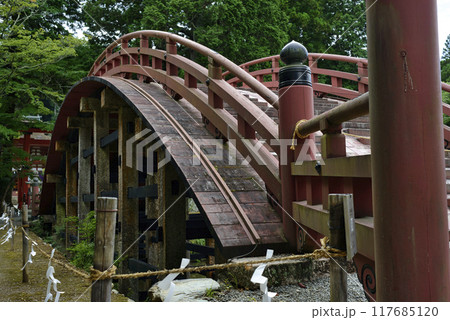 和歌山県かつらぎ町丹生都比売神社の太鼓橋 117685120