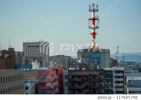北海道旭川市】紅白電波塔 鉄塔の写真素材 [117685798] - PIXTA