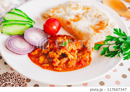 カレーとローティーのワンプレート 117687347