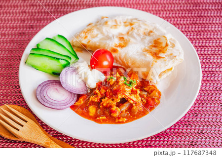 カレーとローティーのワンプレート 117687348