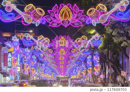 リトルインディアのディパバリ 117689703