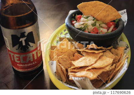 青い海と純白の砂で世界中から愛されるメキシコ随一リゾート、カンクン!世界遺産、遺跡、セノーテ、タコス 青い海と純白の砂で世界中から愛されるメキシコ随一リゾート、カンクン!世界遺産、遺跡、セノーテ、タコス 117690626