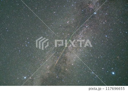 夏の大三角形と流れ星 夏の大三角形と流れ星 117696655