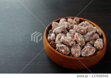 アーモンドの糖衣掛け アーモンドの糖衣掛け 117698568