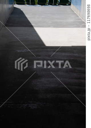 ピッチに向かうスタジアムの廊下 ピッチに向かうスタジアムの廊下 117698698