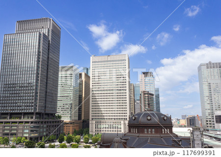東京駅と丸の内の街並みイメージ 東京駅と丸の内の街並みイメージ 117699391