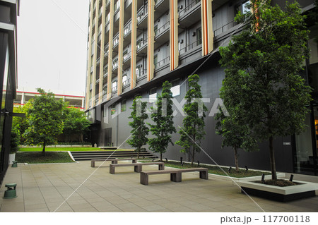 金沢駅西口のクロスゲート 117700118