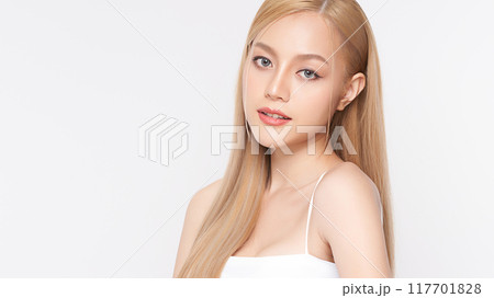 Beautiful young asian woman with clean fresh skin on white background, Face care, Facial treatment, Cosmetology, beauty and spa, Asian women portrait. 117701828
