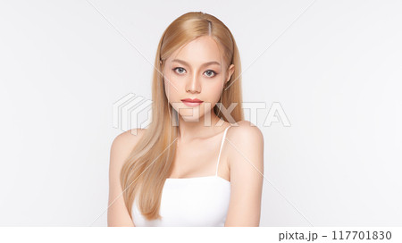 Beautiful young asian woman with clean fresh skin on white background, Face care, Facial treatment, Cosmetology, beauty and spa, Asian women portrait. Beautiful young asian woman with clean fresh skin on white background, Face care, Facial treatment, Cosmetology, beauty and spa, Asian women portrait. 117701830