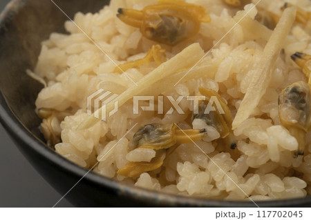 あさりの炊き込みご飯 炊きたて 117702045