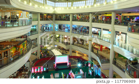 躍動するフィリピン - マニラ・マラテ/エルミタのショッピングモール 都市景観（2023年9月） 117706989