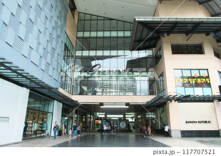 躍動するフィリピン - マニラ・マカティの中心街 　都市景観（2023年9月） 117707521