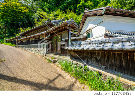 三重県　津市　美杉町　上多気宿の町並み 117708455