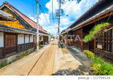 奈良県　高取町の町並み 117709128