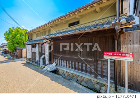 奈良県 当麻町 竹内街道の町並み 奈良県 当麻町 竹内街道の町並み 117710471