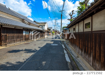 奈良県　橿原市　八木の町並み 117711502