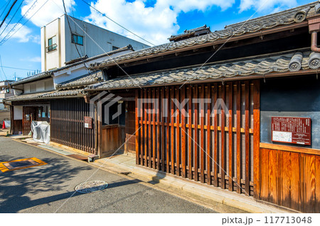 奈良県　ならまち　町並み　 117713048